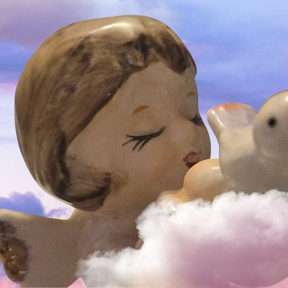 Vntg Angel Figurine In Pink Dress Blowing Horn With Bird Made In Japan Sticker - Picture 5 of 7